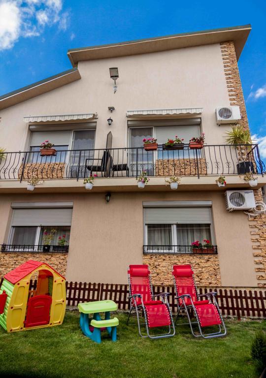 Floare De Iris Hotel Vama Veche Eksteriør billede