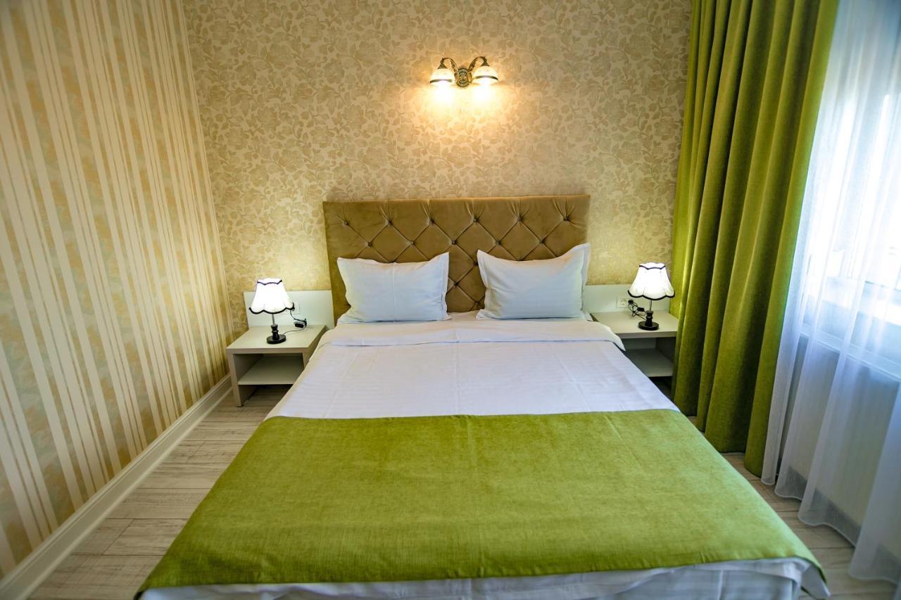 Floare De Iris Hotel Vama Veche Eksteriør billede
