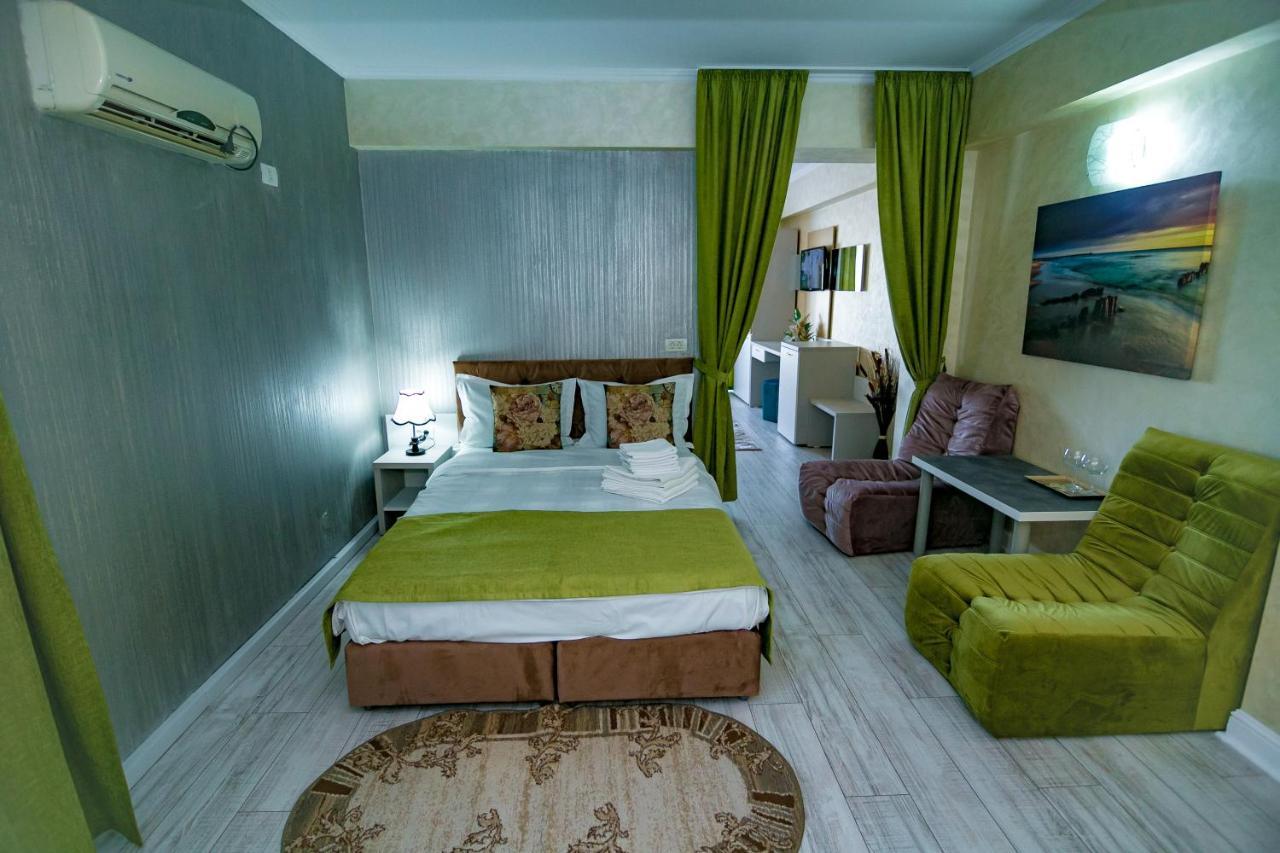 Floare De Iris Hotel Vama Veche Eksteriør billede