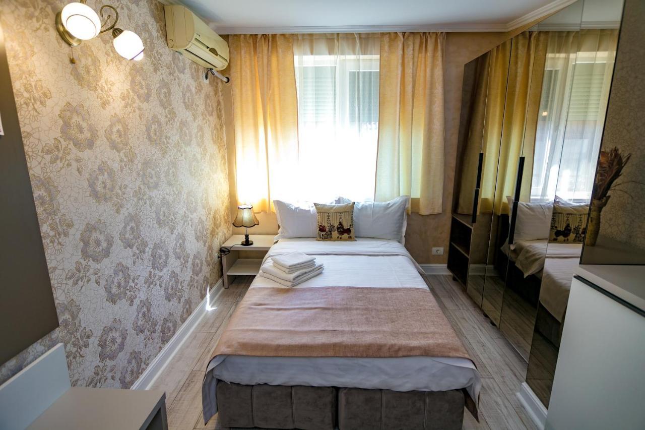 Floare De Iris Hotel Vama Veche Eksteriør billede
