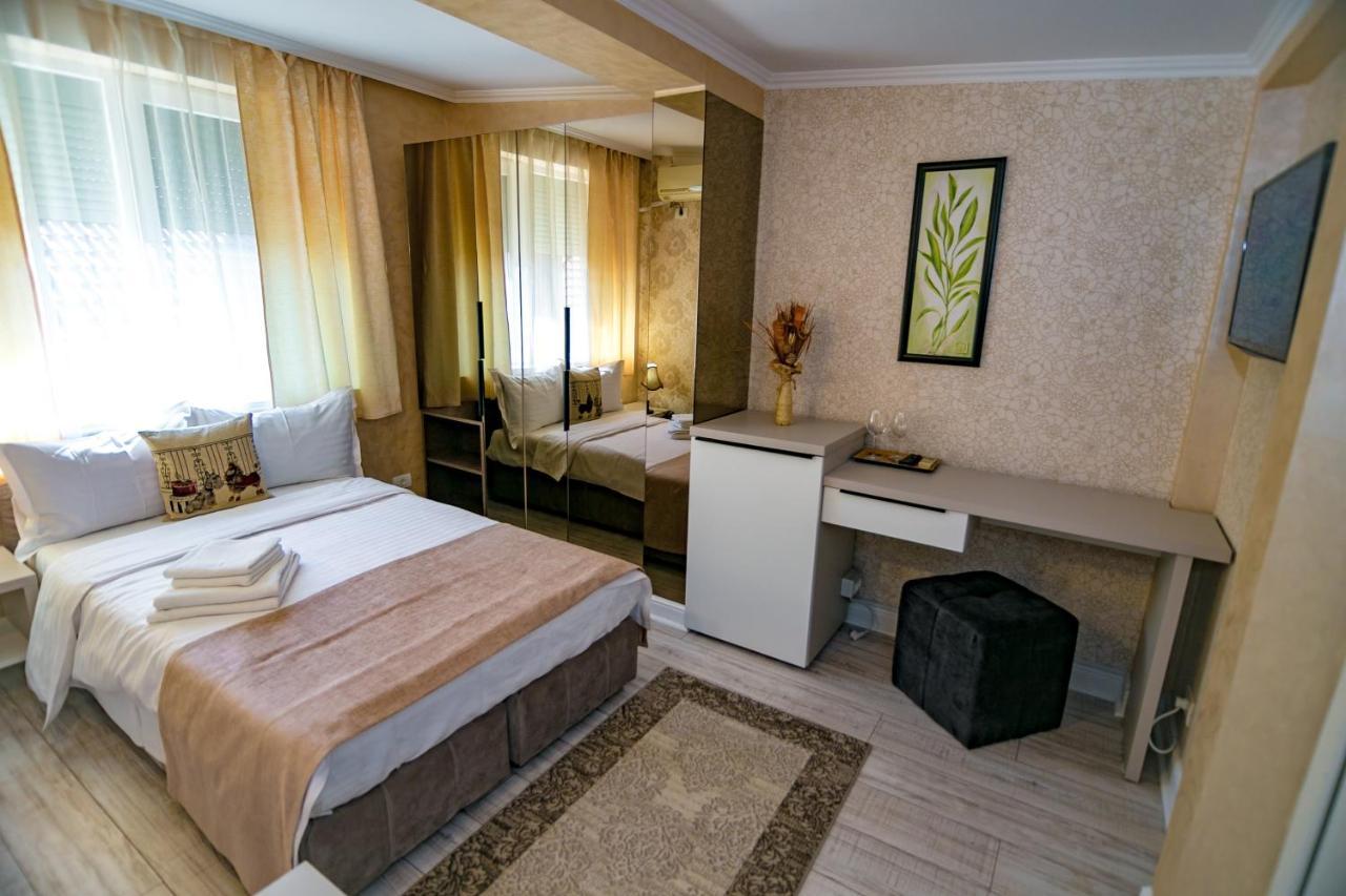 Floare De Iris Hotel Vama Veche Eksteriør billede