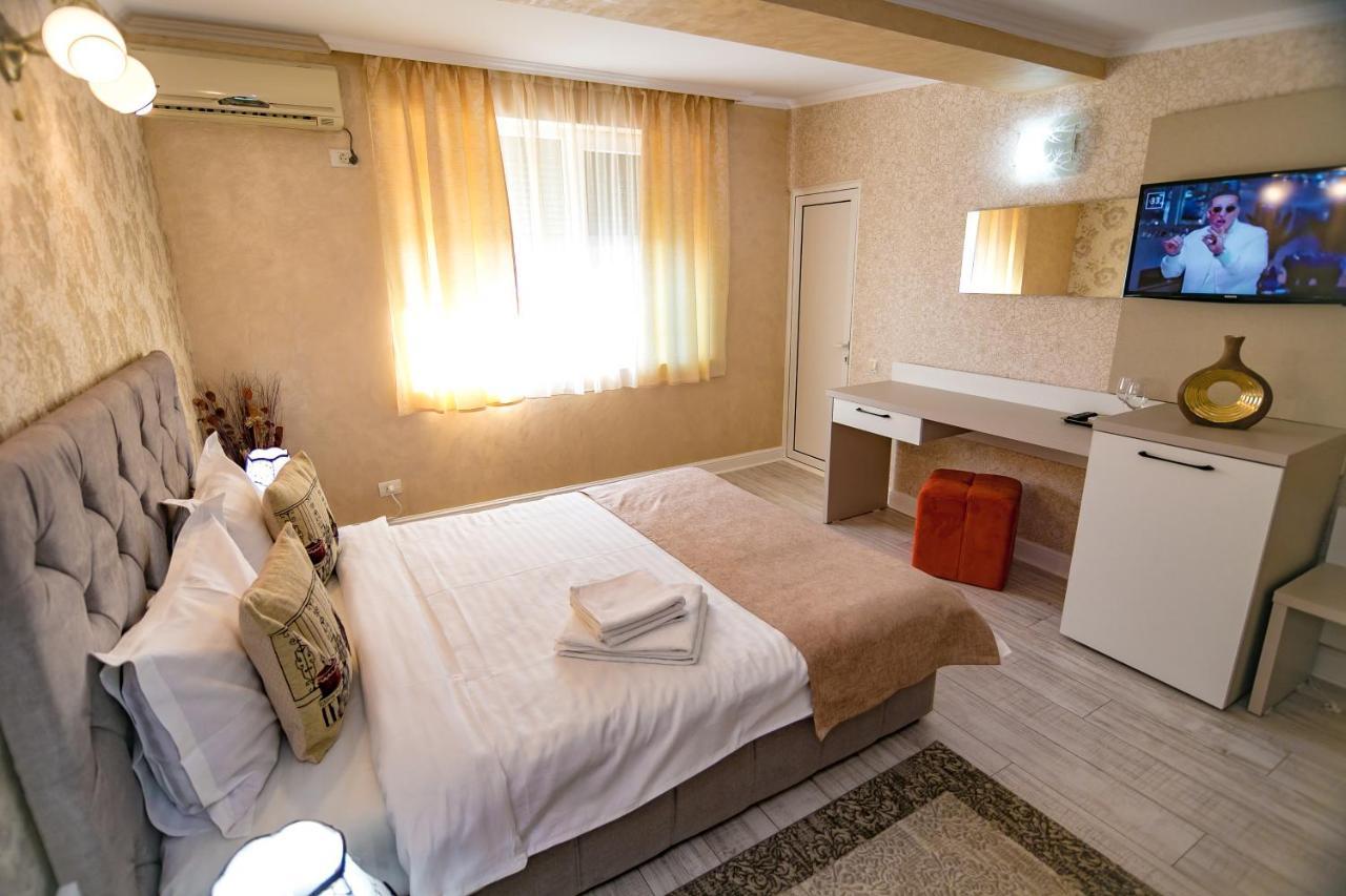 Floare De Iris Hotel Vama Veche Eksteriør billede