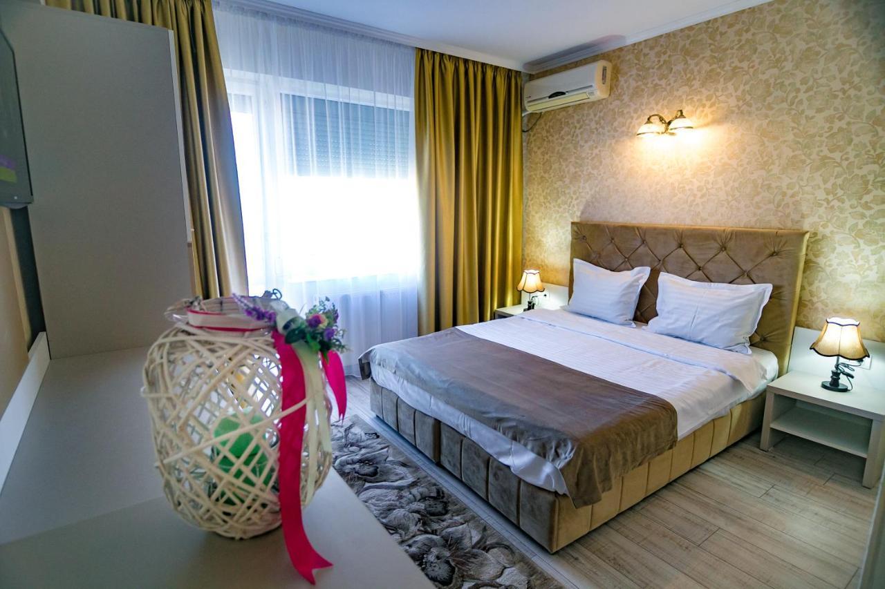 Floare De Iris Hotel Vama Veche Eksteriør billede
