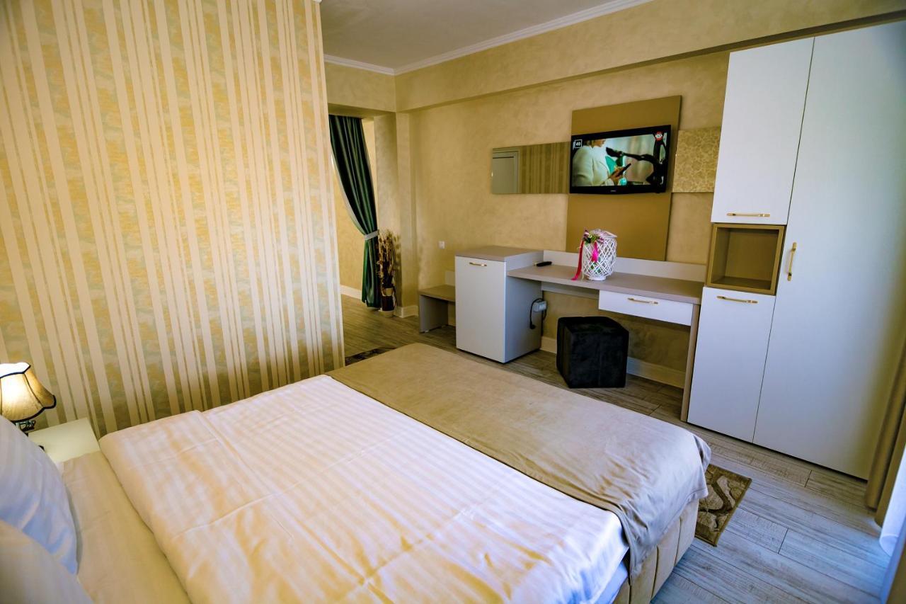 Floare De Iris Hotel Vama Veche Eksteriør billede