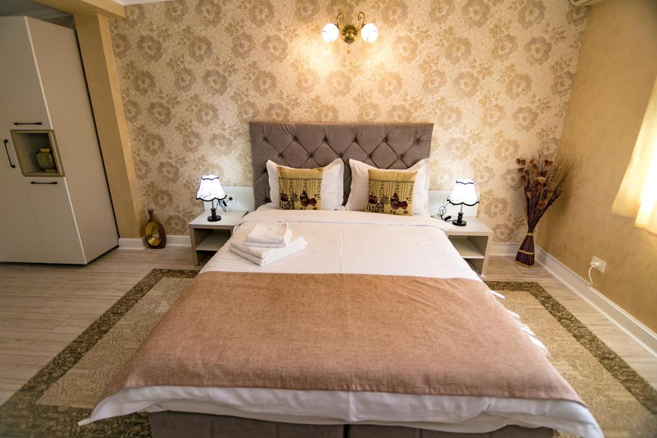Floare De Iris Hotel Vama Veche Eksteriør billede